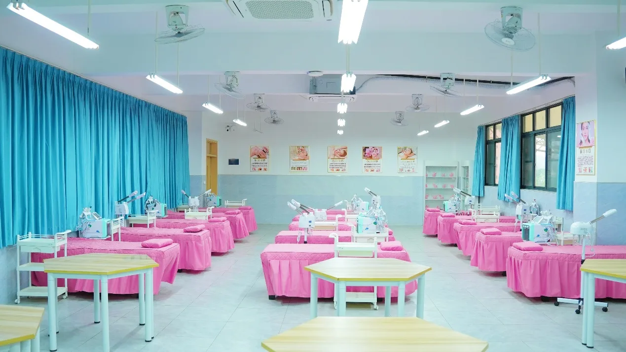 美容美发与造型（美容美体） 配图